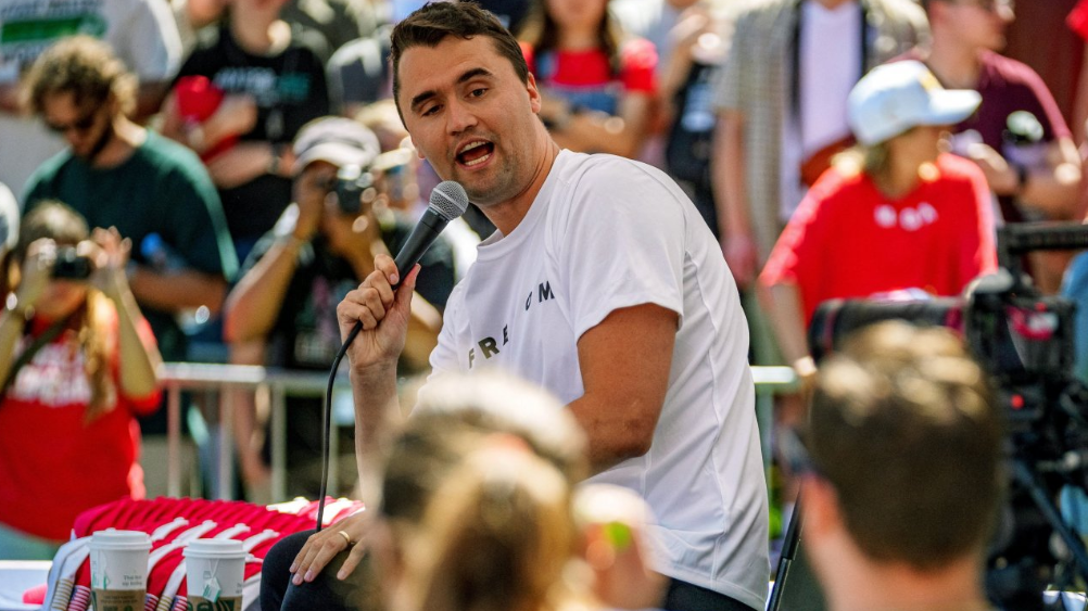 Charlie Kirk en el evento en Utah
