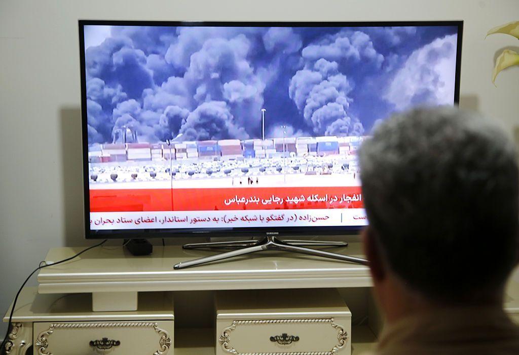 أفاد التلفزيون الإيراني الرسمي بوقوع انفجار ضخم، السبت، في ميناء رجائي جنوب البلاد.