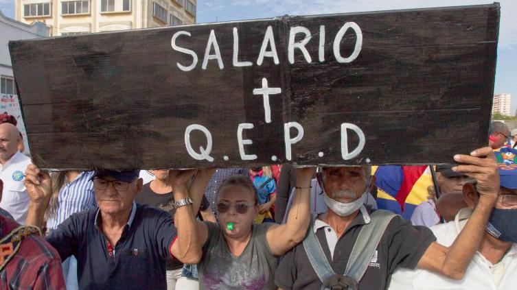 Protesta por salarios bajos en Venezuela.