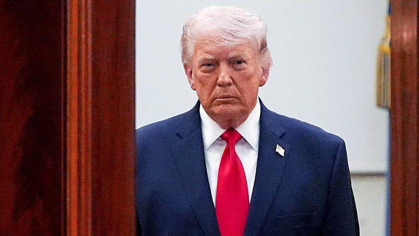 The insider trading suspicions looming over Trumps presidency