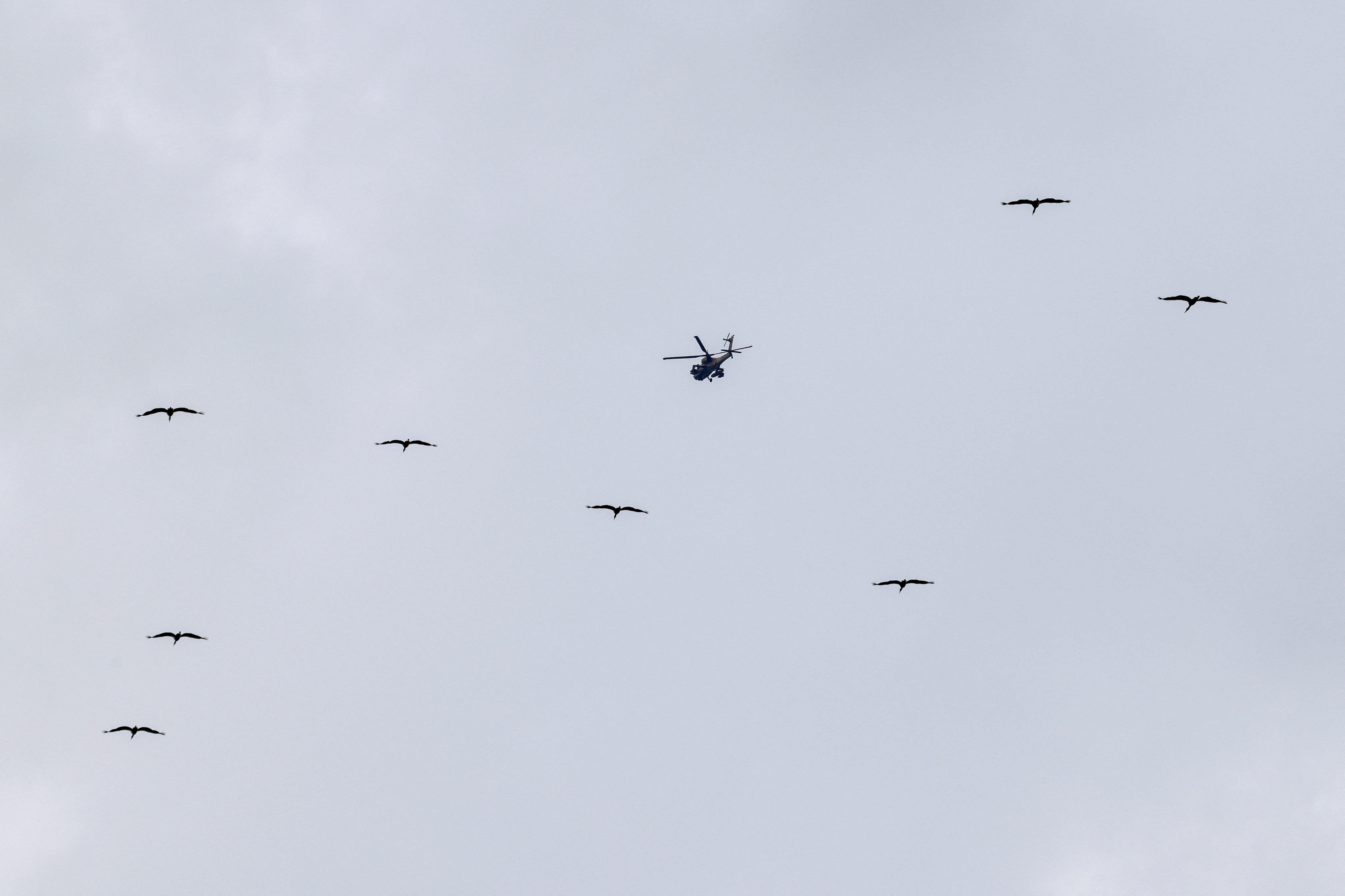 إيران تصرح بأن مضيق هرمز لن يعاد فتحه حتى إعادة بناء ما قد تدمره الولايات المتحدة من محطات الطاقة، وهجمات متبادلة بين إيران وإسرائيل