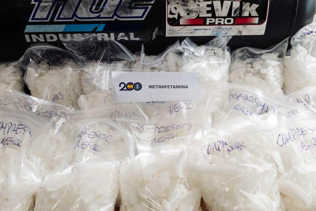 Bolsas de metanfetamina incautadas por la policía.