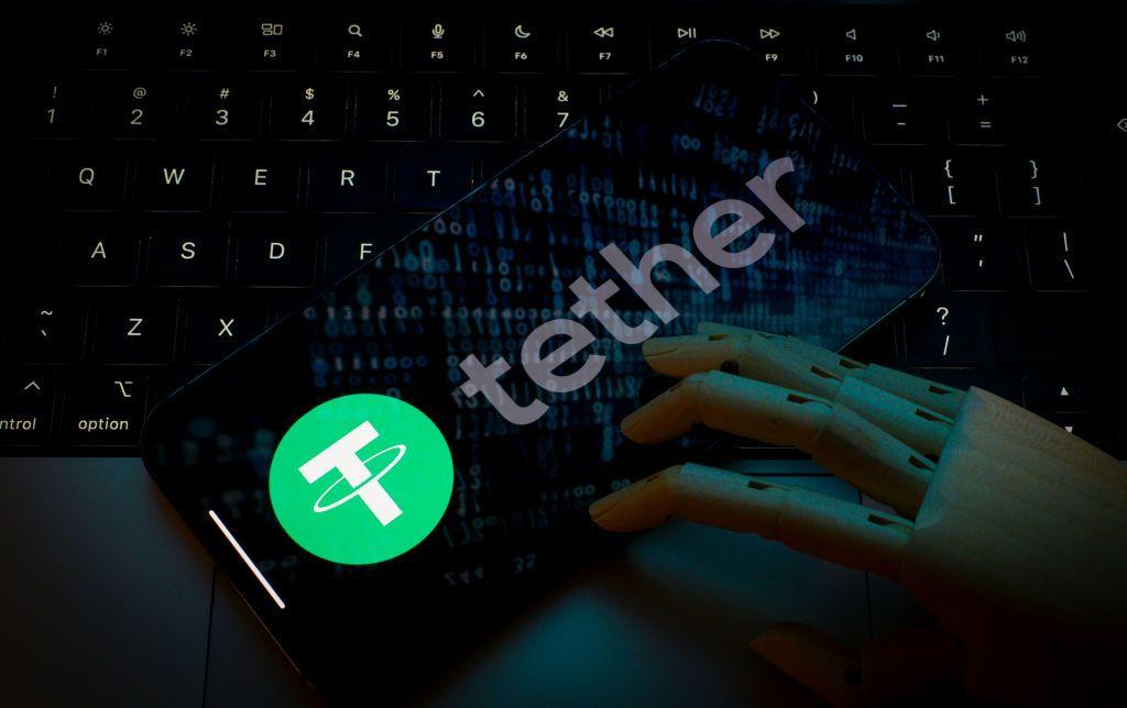 2021 年，穩定幣發行商 Tether 因隱瞞儲備虧空，遭到美國監管機構的調查，最終被處以 4100 萬美元的罰款。