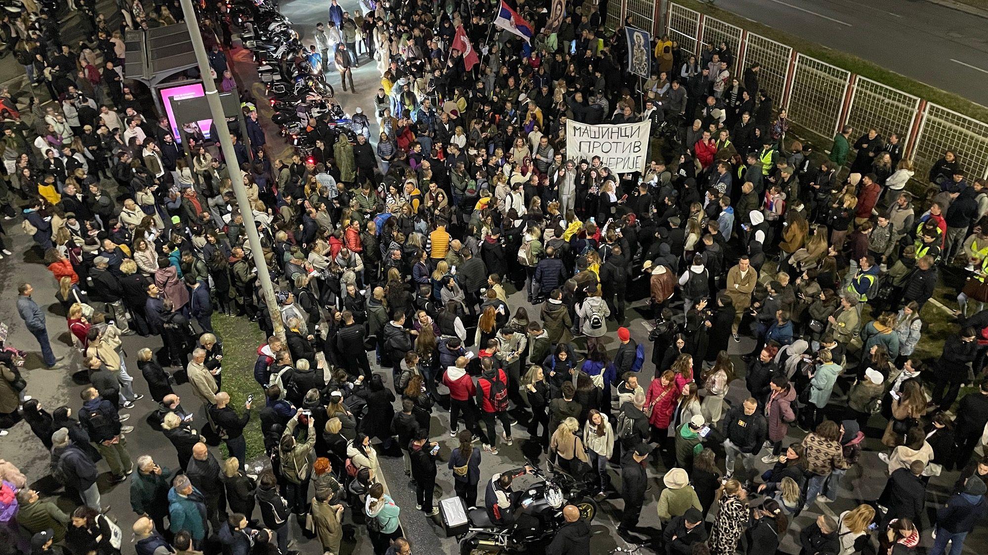 Ljudi na protestu