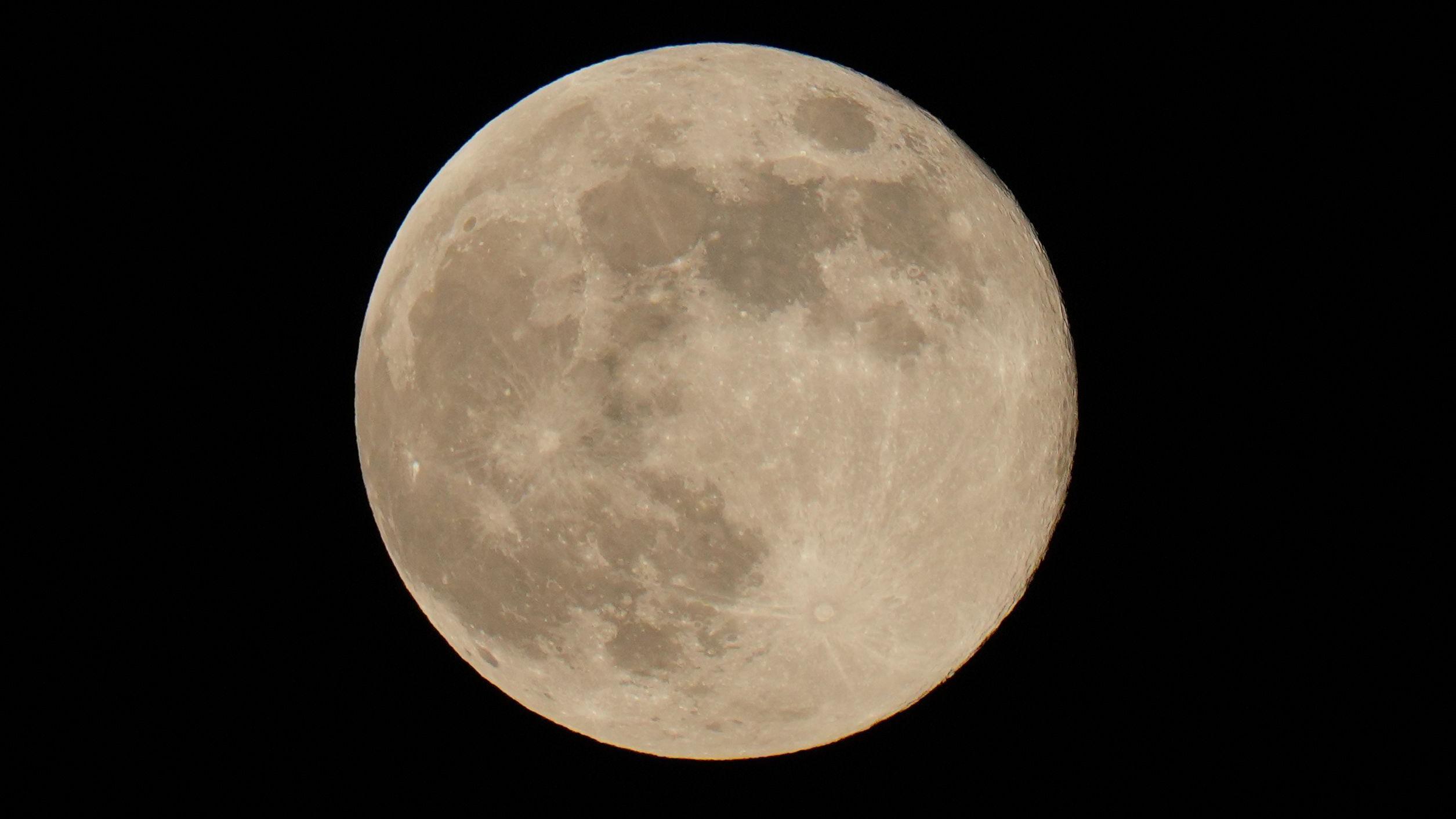 Primeira lua cheia de 2026