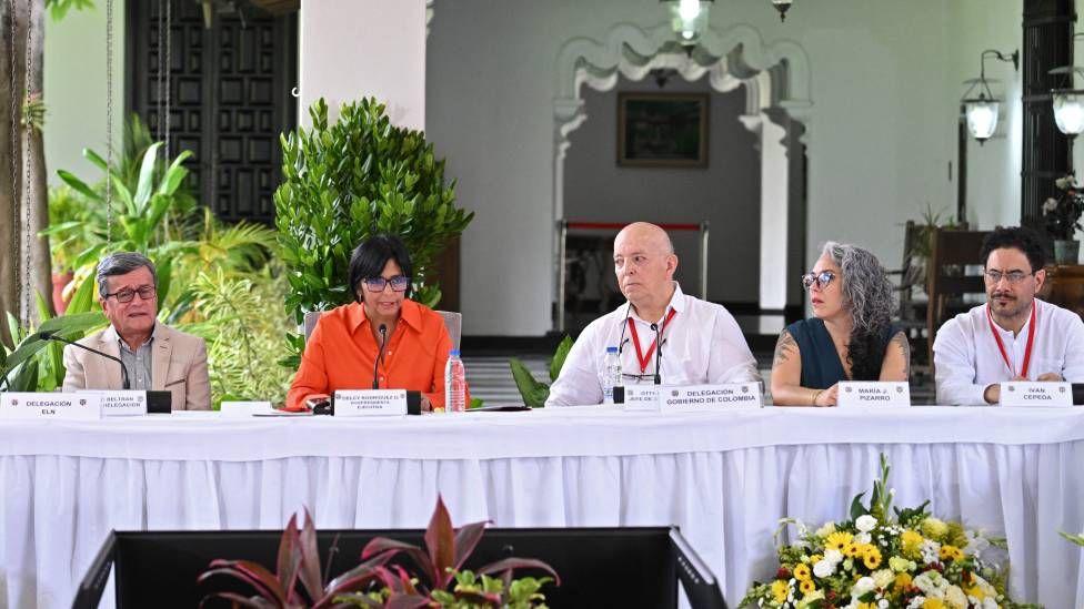 Conversaciones con ELN en Venezuela. 
