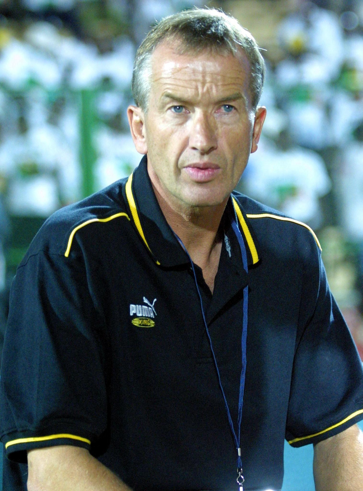 المدرب الدنماركي روالد بولسن في 21 يناير/كانون الثاني 2002