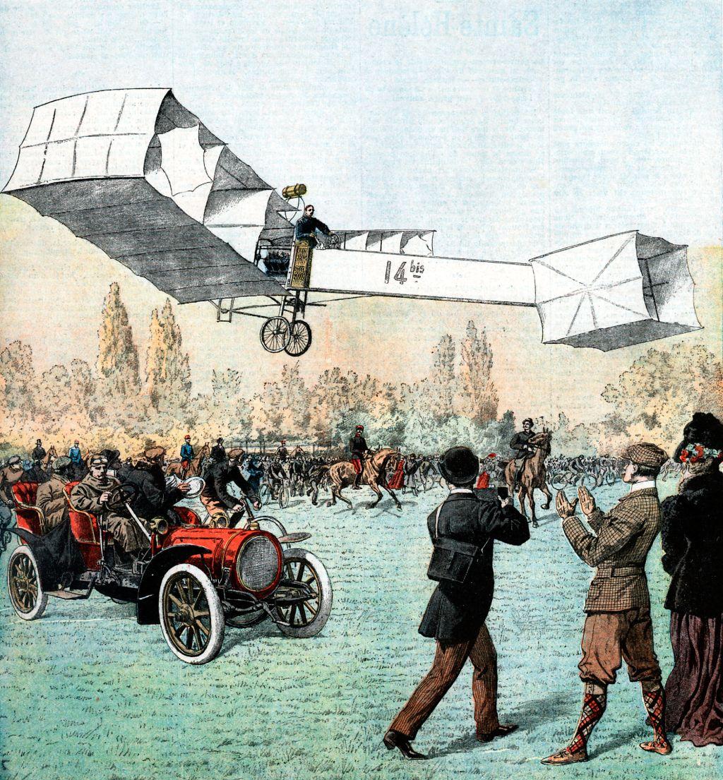 Santos-Dumont pilotó su avión en el Bois du Boulogne, París. Primer vuelo de un avión a motor en Europa. Un hombre en un coche lanza placas para medir la distancia de vuelo. 25 de noviembre de 1906. De "Le Petit Journal", París.