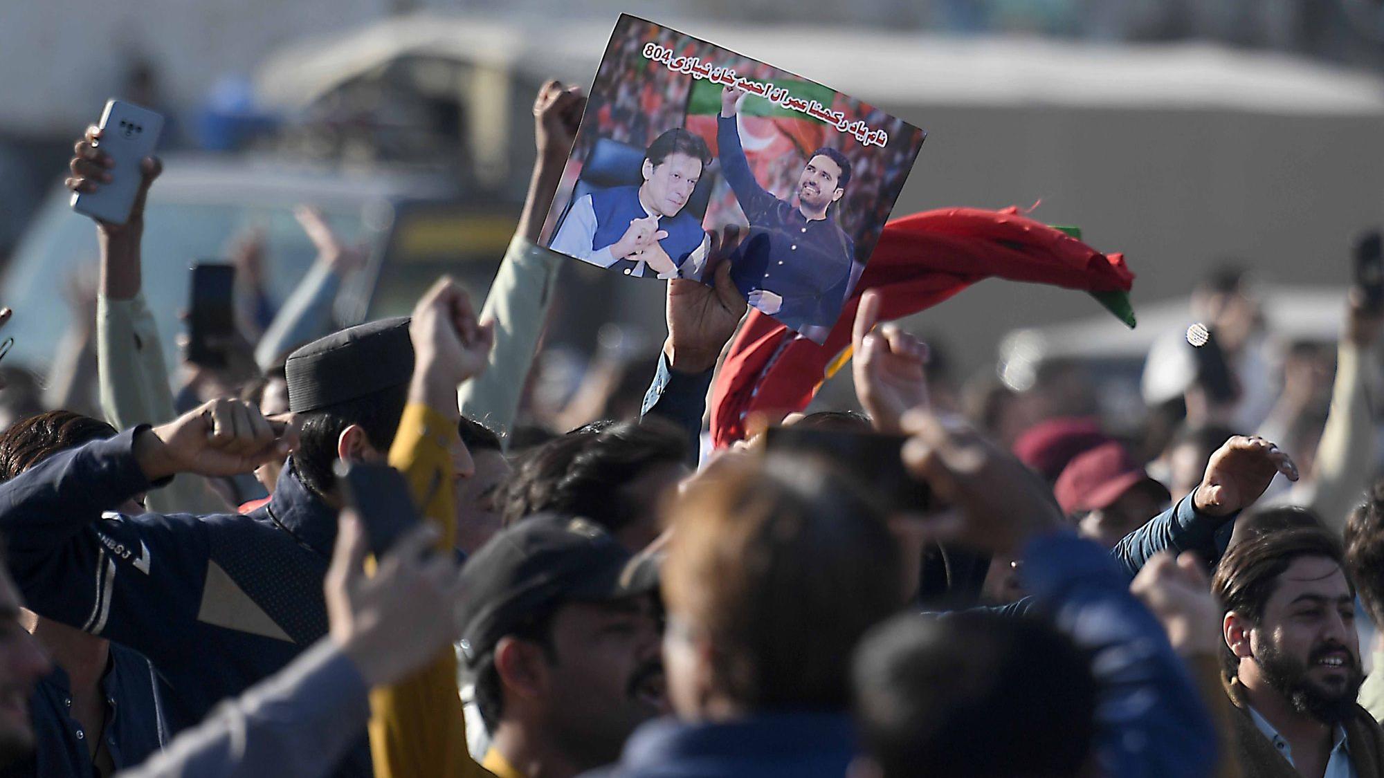 عمران خان، سہیل آفریدی