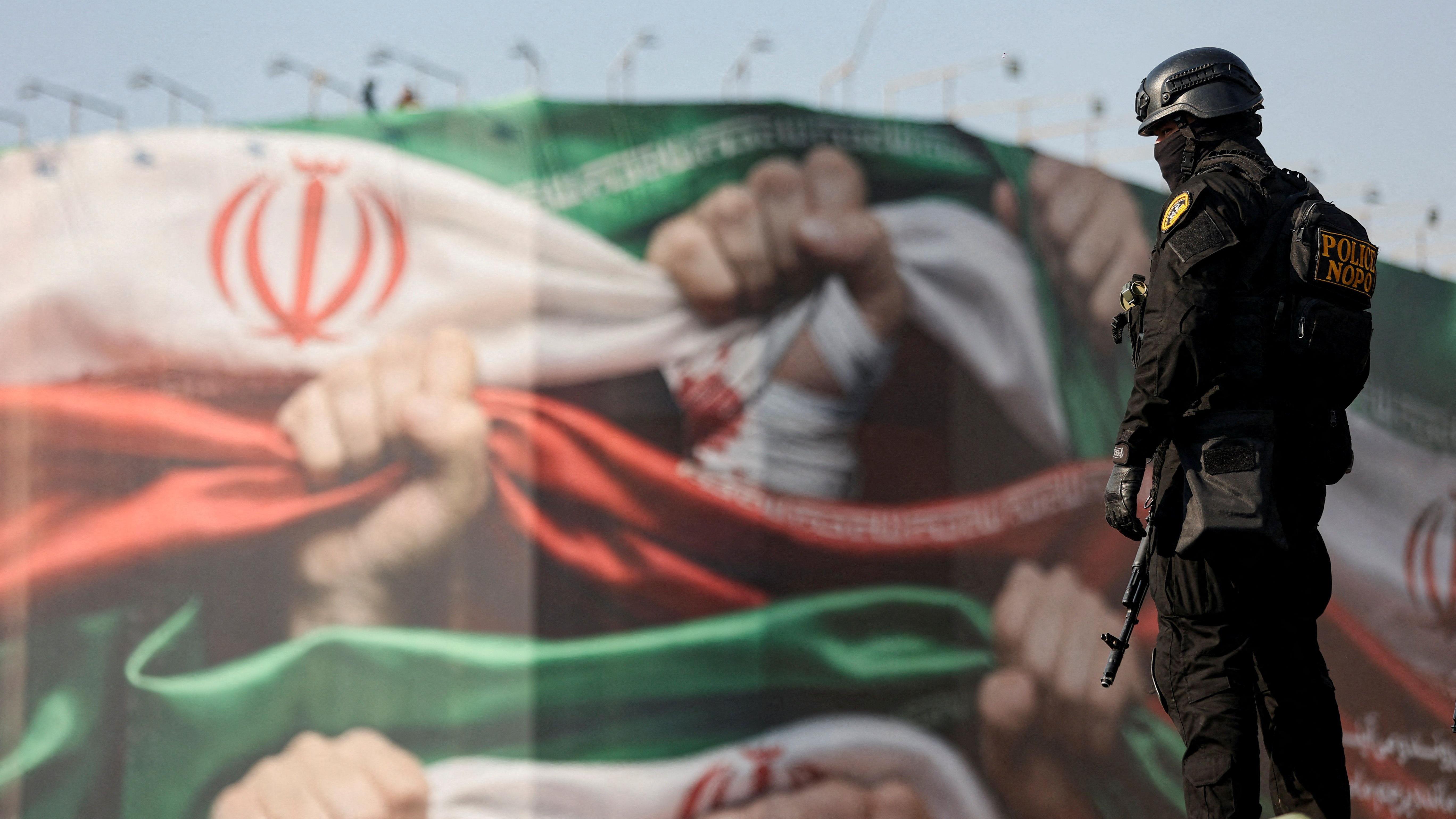 iranski policajac, pripadnik iranskih specijalnih snaga