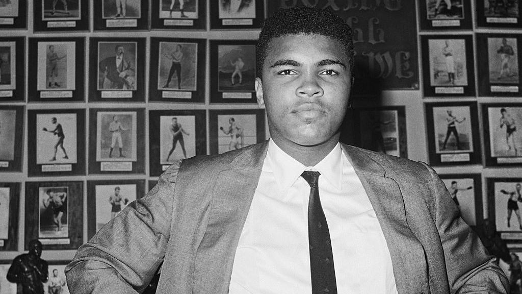 يوم رفض محمد علي حرب فيتنام وجُرّد من لقبه العالمي