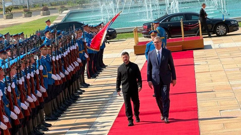 Svečani doček ispred Palate Srbija na Novom Beogradu