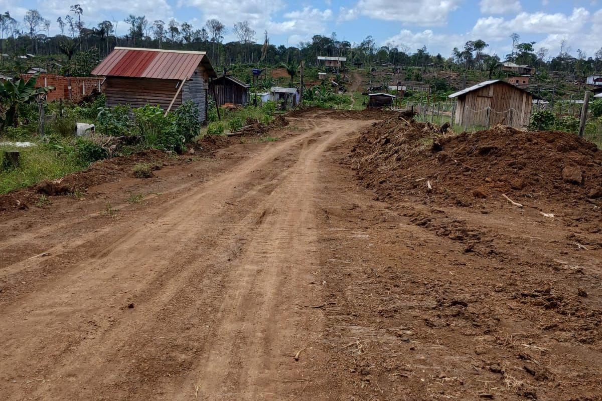 Rua de terra batida em Oiapoque 