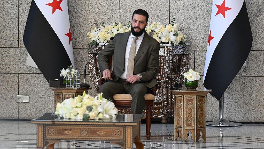 لم يجد تحقيق الأمم المتحدة دليلا على أنّ الحكومة السورية أمرت بهجمات الساحل، لكن القلق يسود من عدم قدرة الحكومة على التحكم بمجموعات المقاتلين السنة