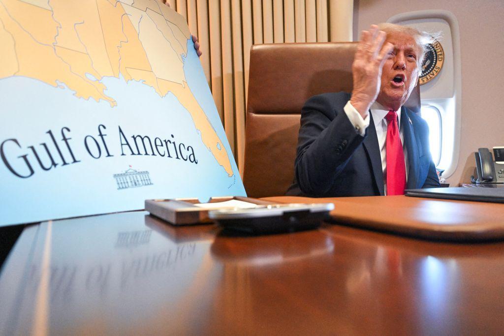 Donald Trump e mapa com Golfo do México