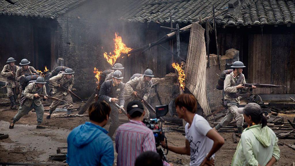 橫店的劇作團隊