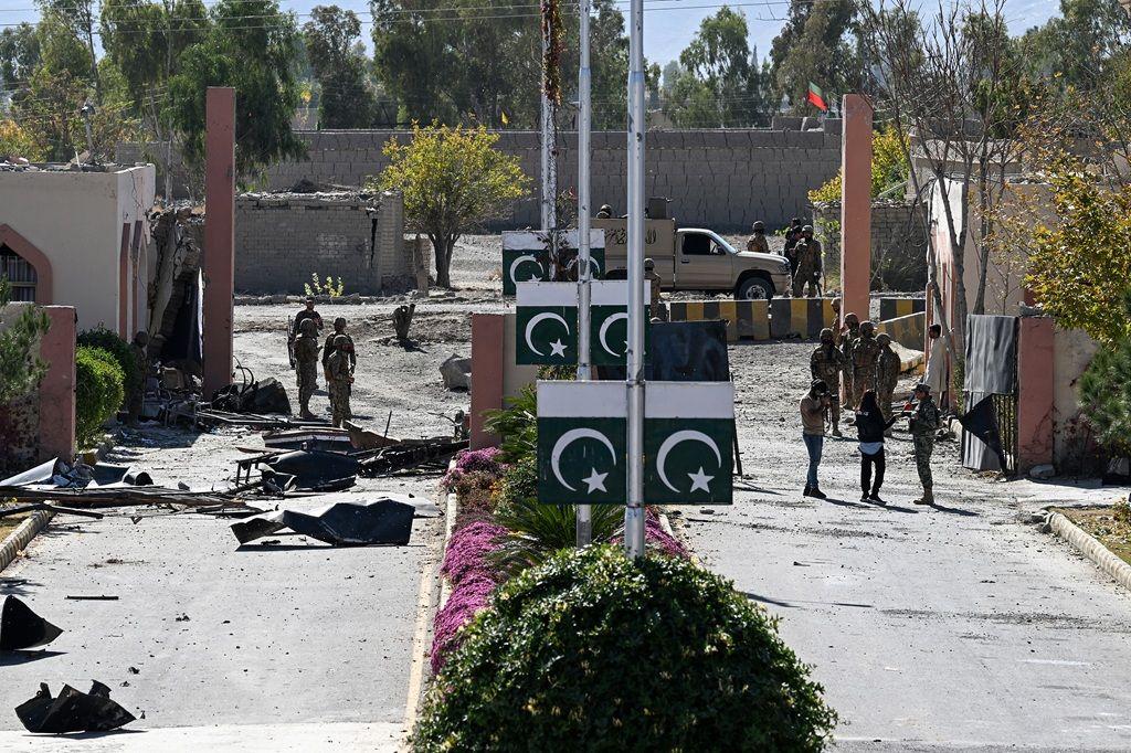 وانا کیدٹ کالج پر حملے کے بعد کے مناظر