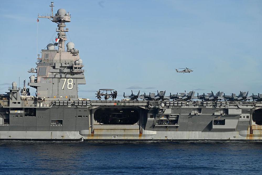 ماذا نعرف عن حاملتي الطائرات الأمريكيتين "جيرالد فورد" و"أبراهام لينكولن"؟ 