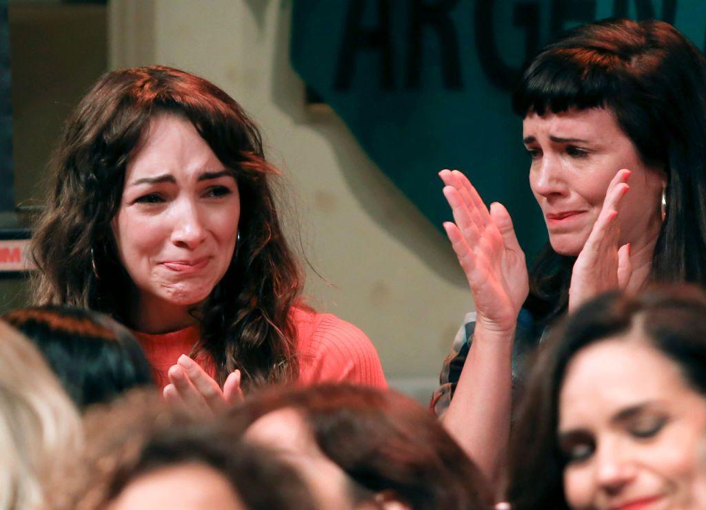 Thelma Fardín con la cara en llanto durante la publicación de la denuncia contra Darthés