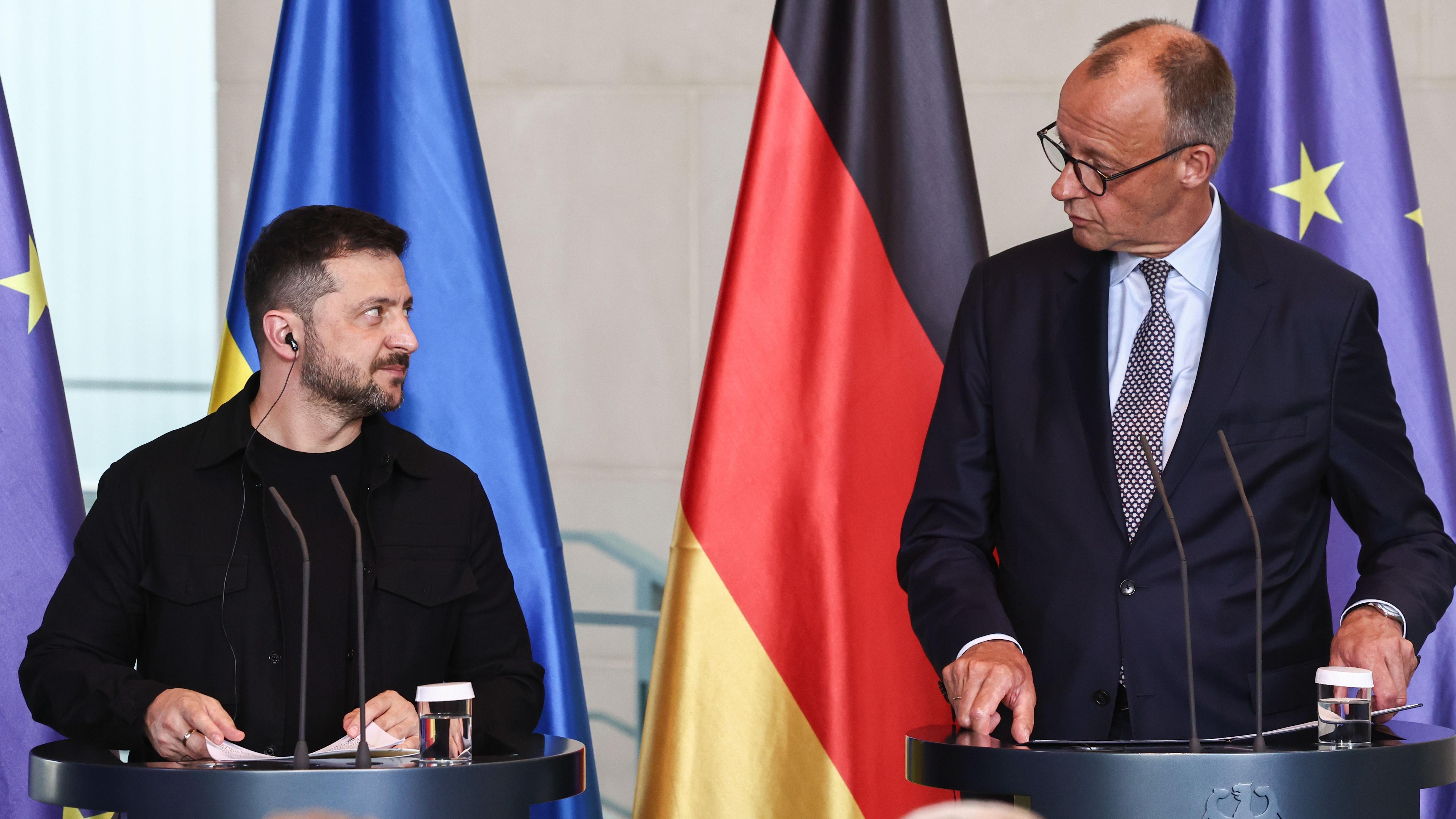 European leaders tentatively hopeful after call with Trump ahead of Putin summit