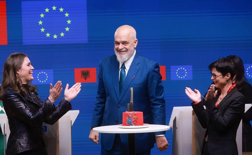 edi rama, albanski premijer, pregovori albanije i eu