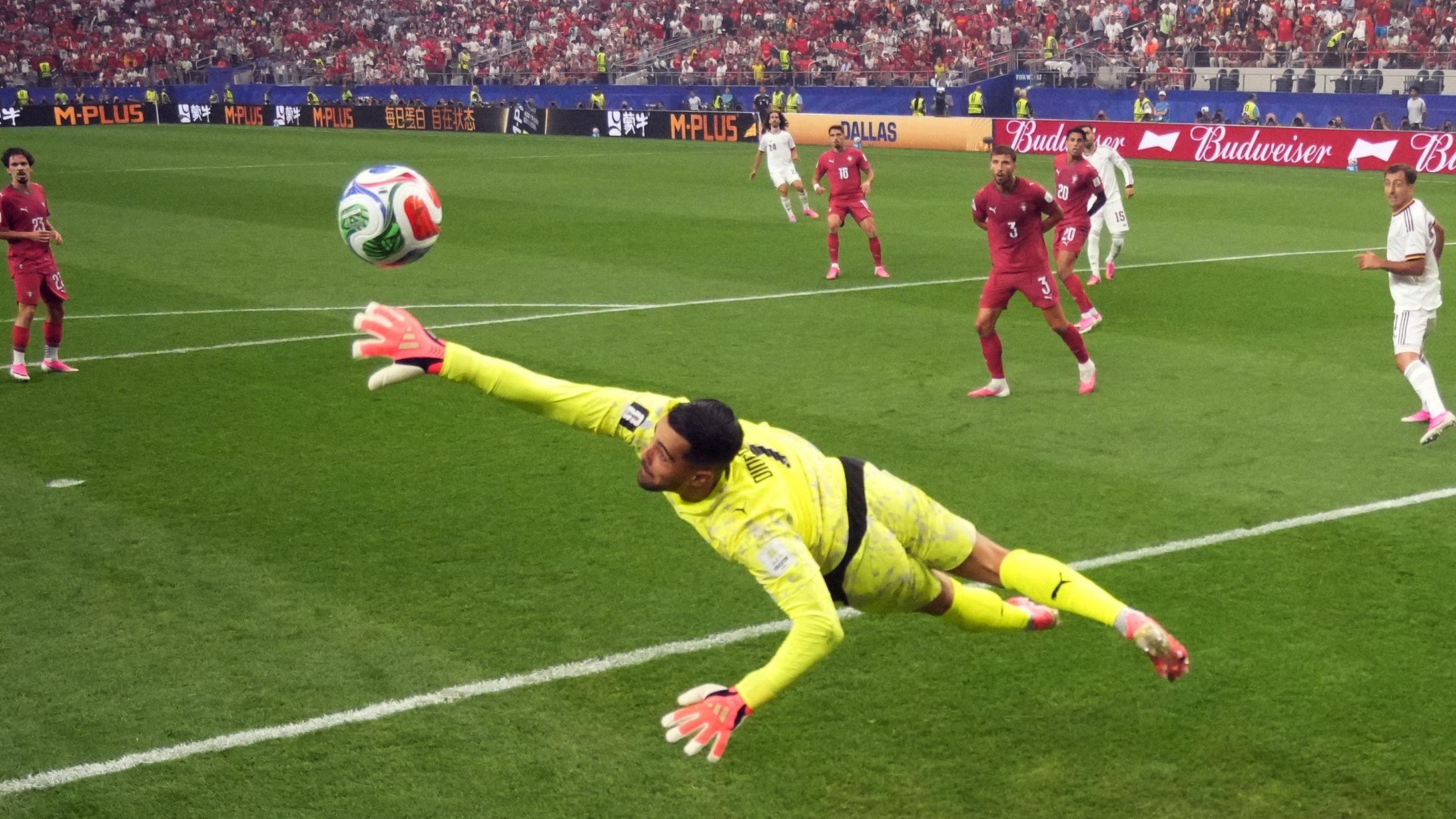 Watch as Ronaldo starts for Portugal against Spain in last 16