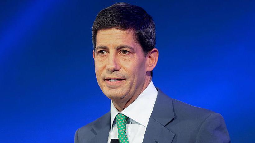 Trump nominates Kevin Warsh as new chair of Federal Reserve