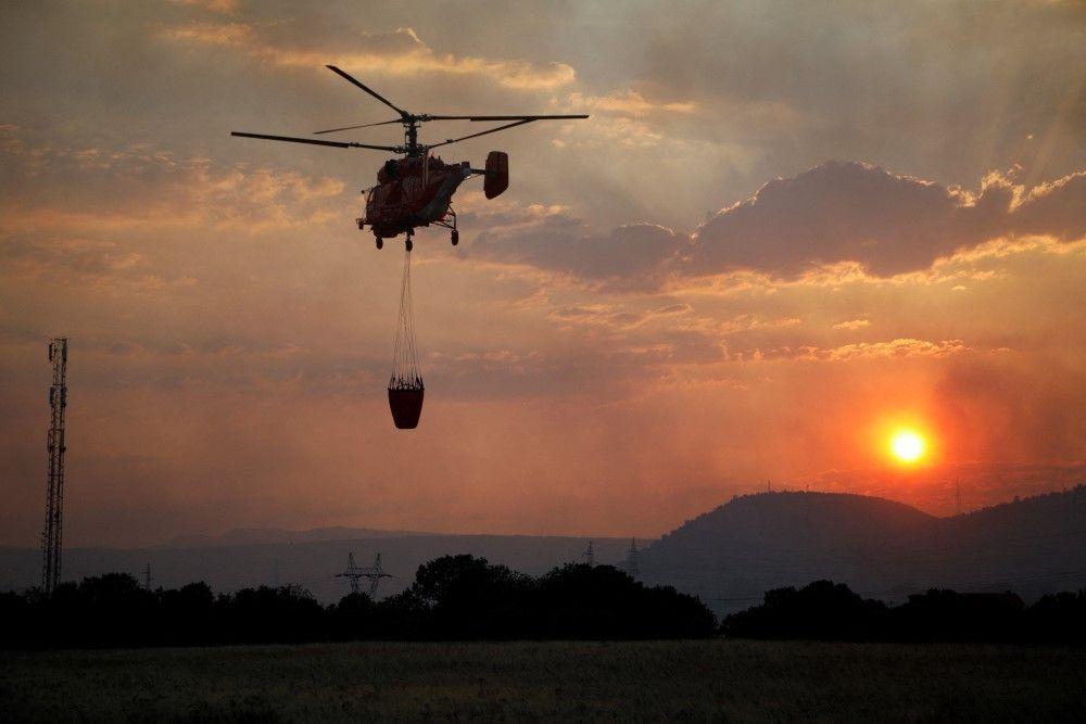 požar, požari, helikopter gasi požar, požar u crnoj gori