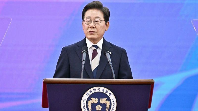 South Koreas new president Lee Jae-myung pledges to unite country
