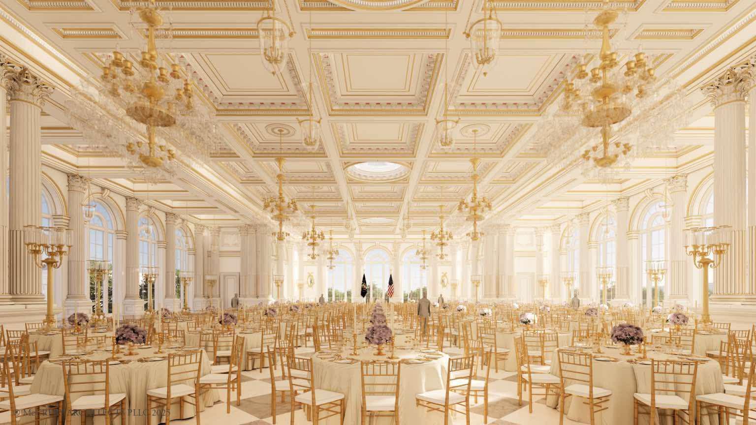 Un inmenso salón blanco y dorado con decenas de mesas y al fondo una bandera estadounidense.