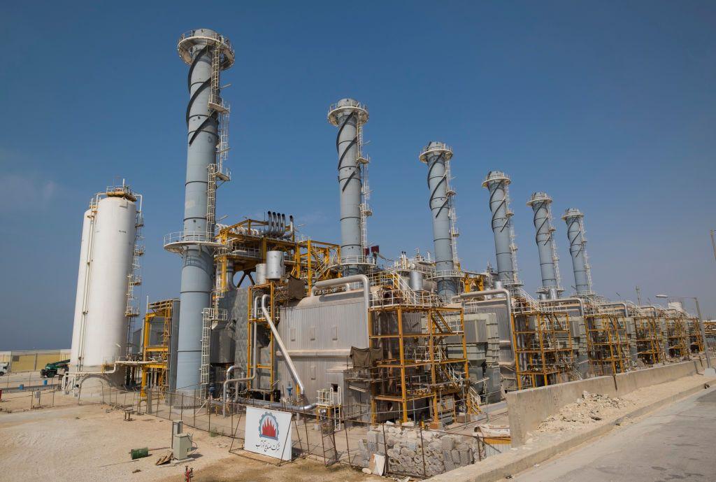 Torres de producción de gas en una parte del yacimiento de gas South Pars-North Dome, en Irán