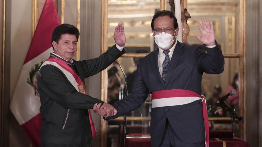 Pedro Castillo y Roberto Sánchez en 2022