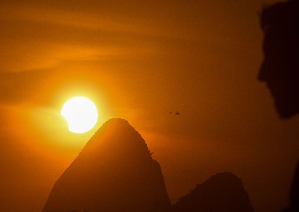 Sol em paisagem do Rio de Janeiro