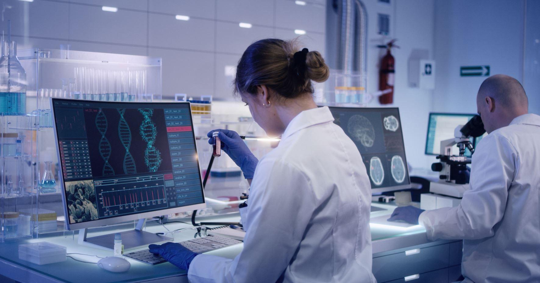 Científicos en un laboratorio