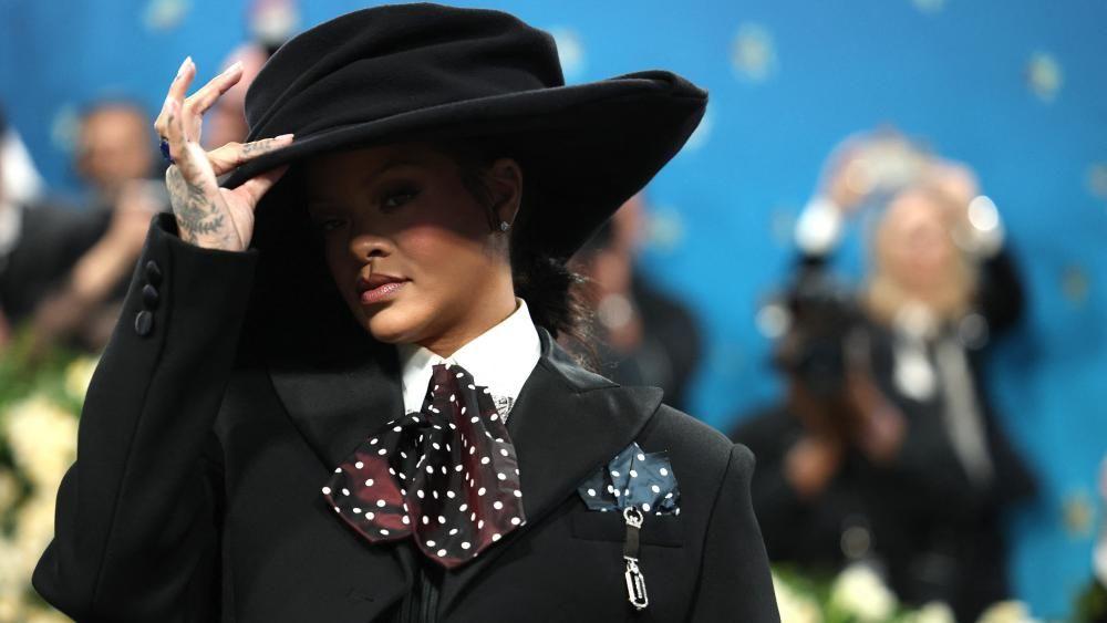 Rihanna, Shah Rukh Khan and Chappell Roan arrive at Met Gala for fashions big night