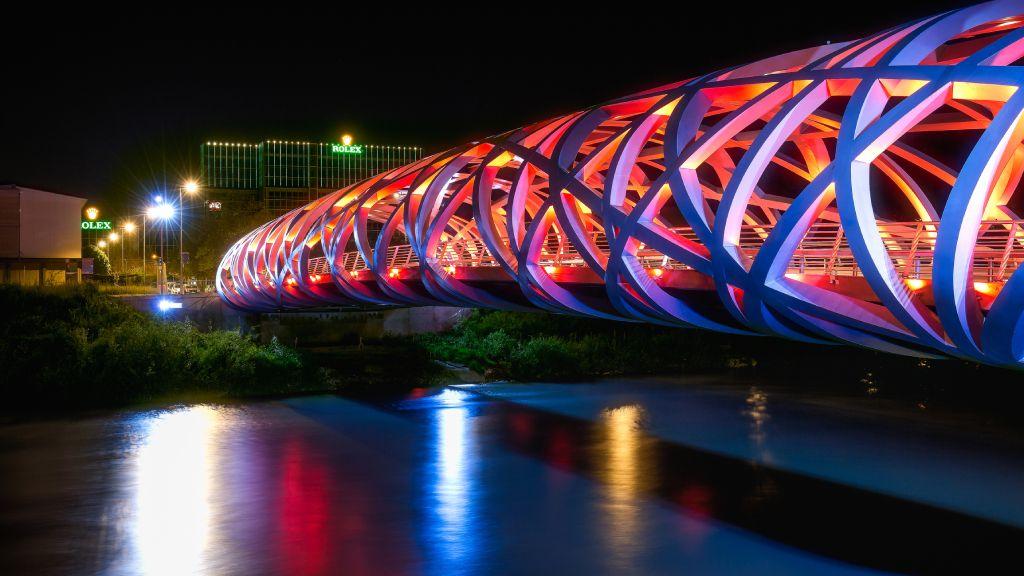El puente iluminado