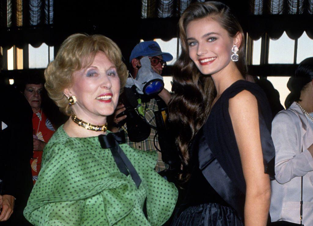 Paulina con Estée Lauder