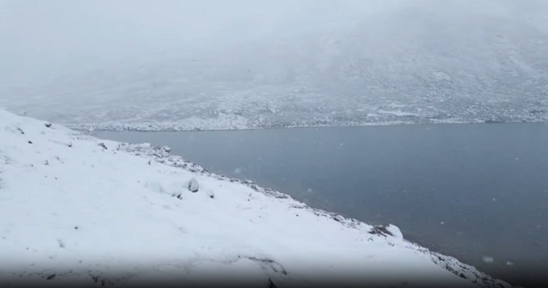 Uma vista da montanha