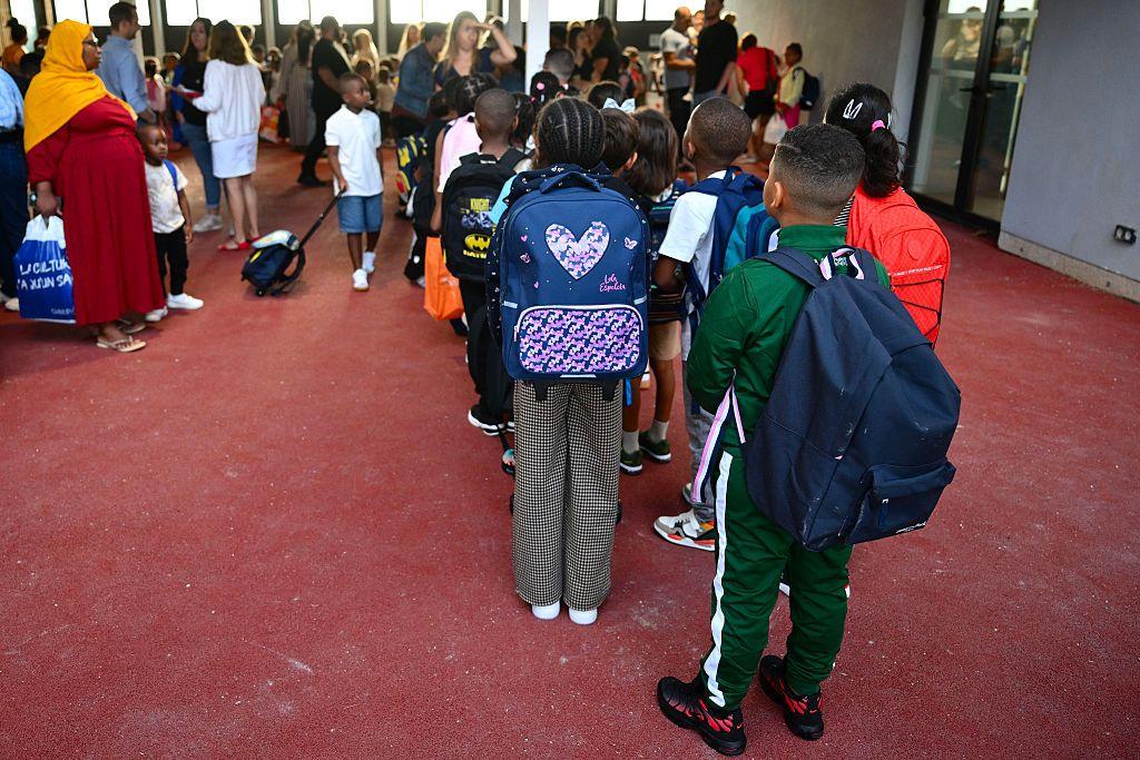 Menores en una escuela de Marsella