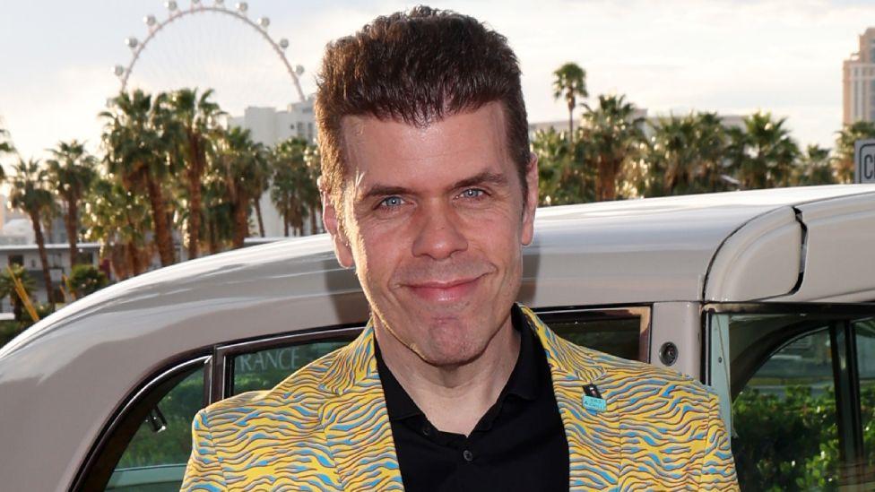 Perez Hilton recovering in hospital after reports he self-harmed during livestream