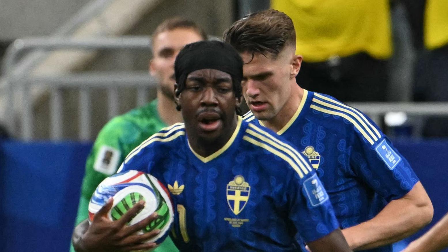 Watch as Elanga pulls goal back for Sweden but Netherlands in front