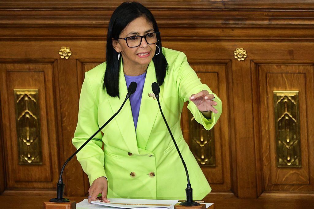 Delcy Rodríguez durante un discurso en la Asamblea Nacional de Venezuela.