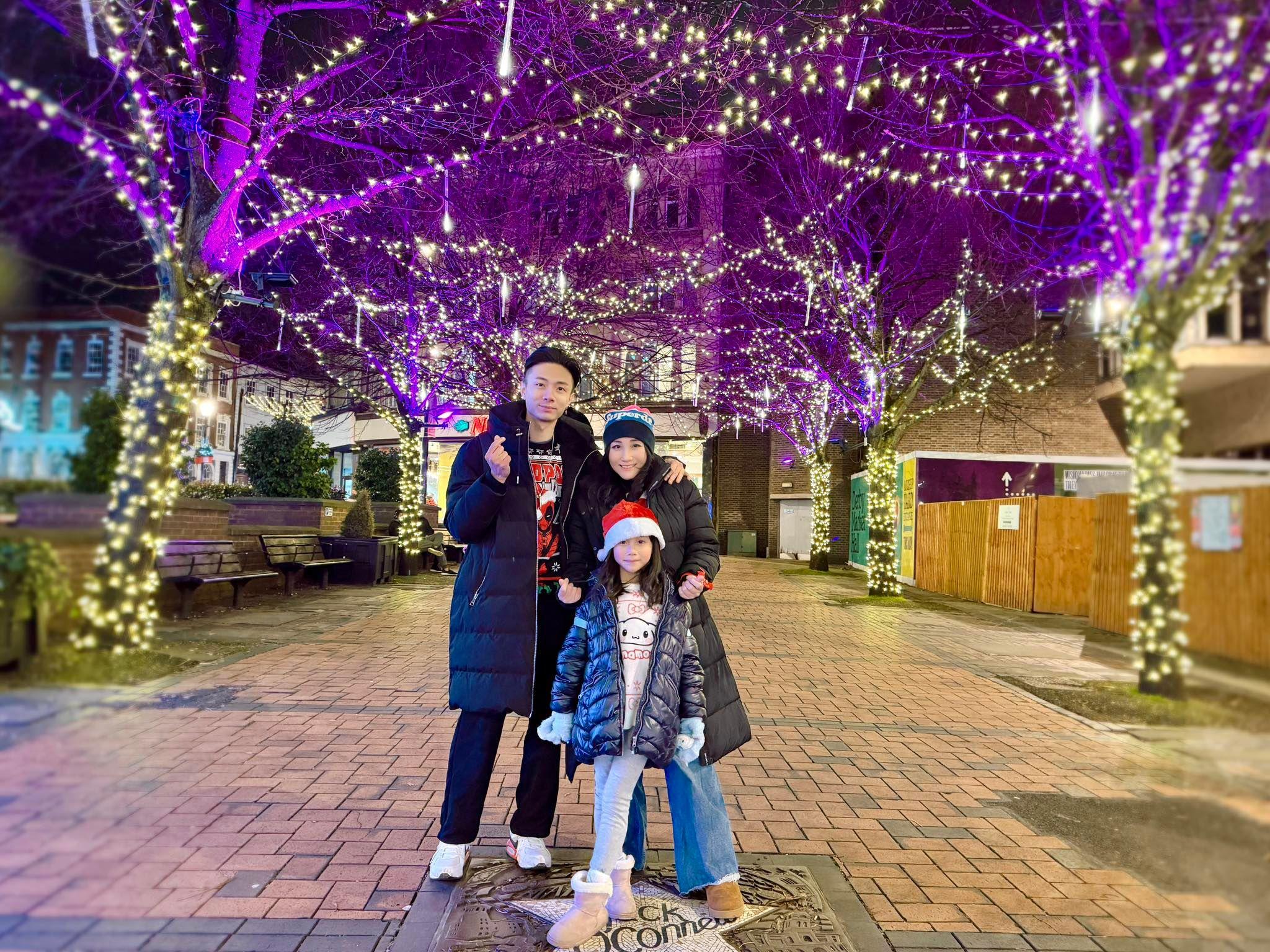 Moon媽與丈夫及女兒