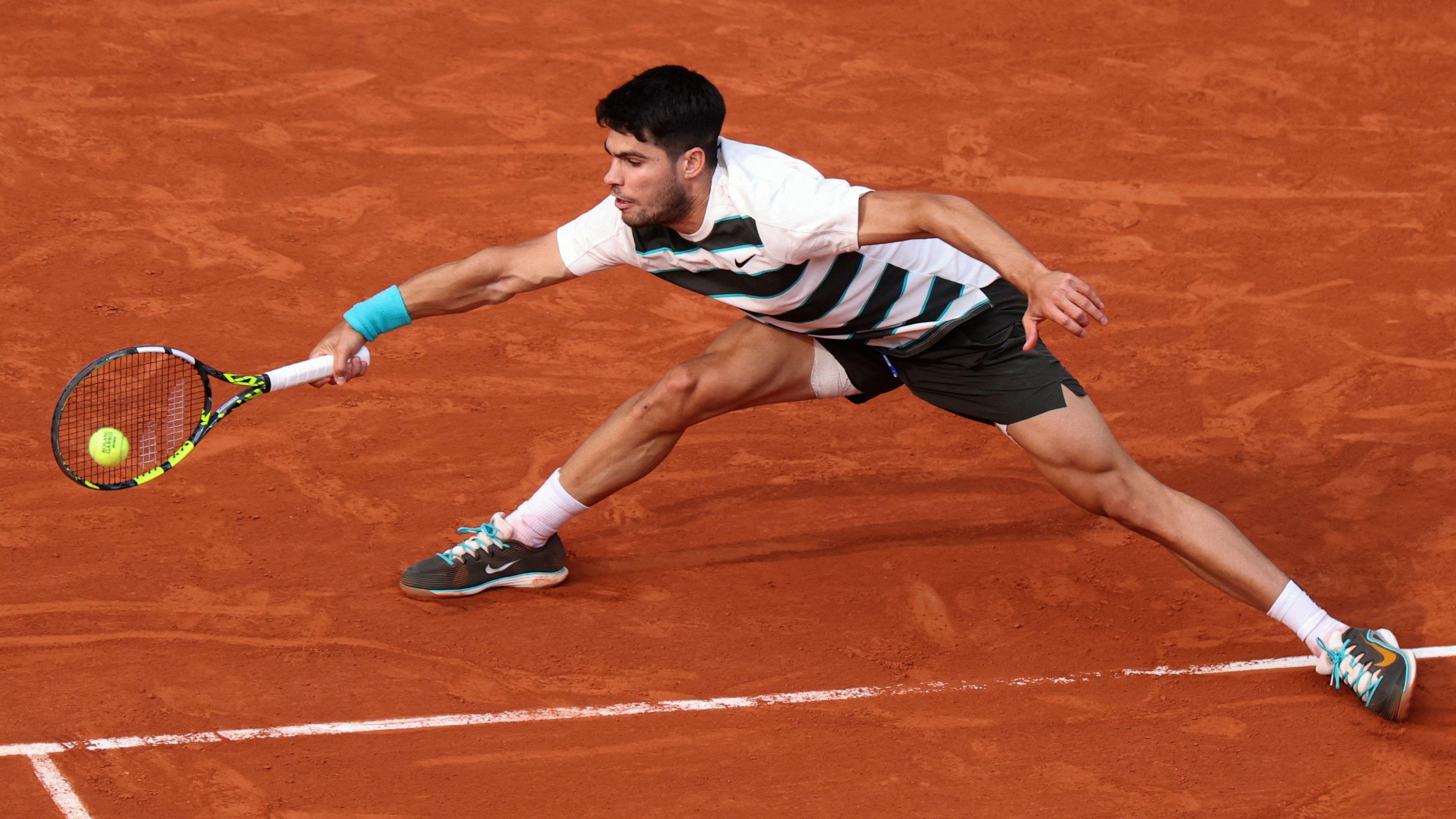 French Open final: Alcaraz saves break point in fourth set against Sinner