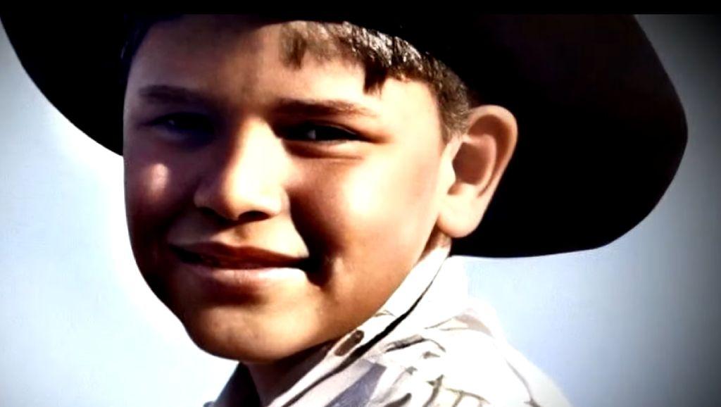 Antonio Salazar-Hobson de niño