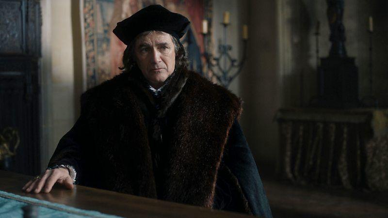 Mark Rylance em cena de 'Wolf Hall: O Espelho e a Luz'