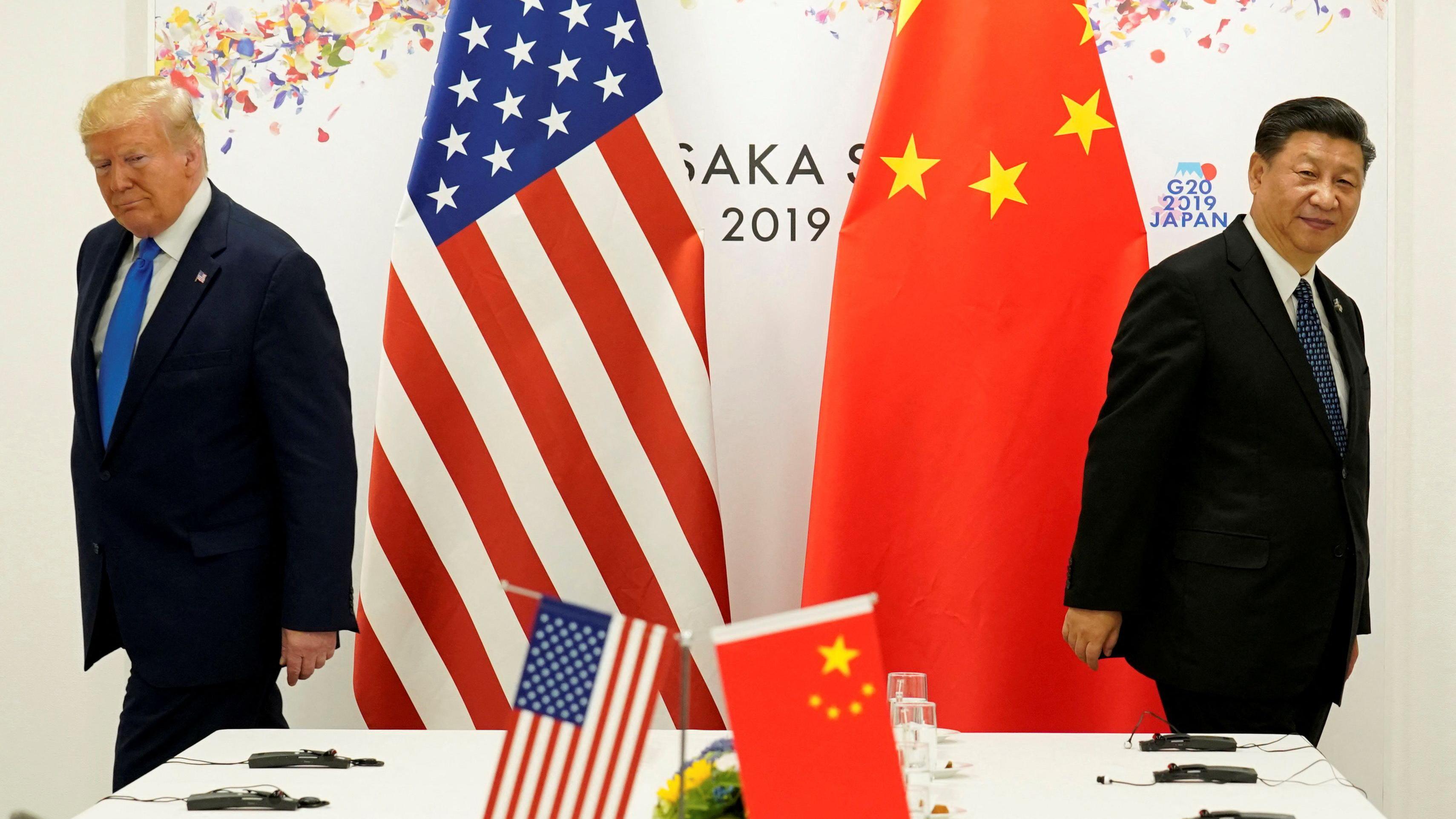 美國總統特朗普於 2019 年 6 月 29 日在日本大阪舉行的 G20 領導人峰會期間會見中國國家主席習近平。
