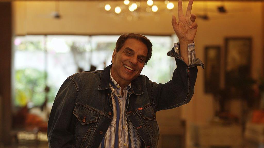 دھرمیندر 89 سال کی عمر میں وفات پا گئے