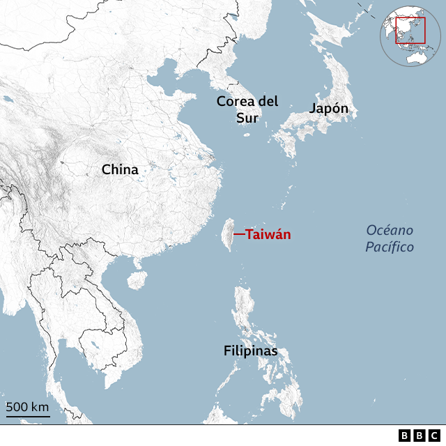 Un mapa que muestra la ubicación de Taiwán en relación con China, Corea del Sur, Japón y Filipinas.