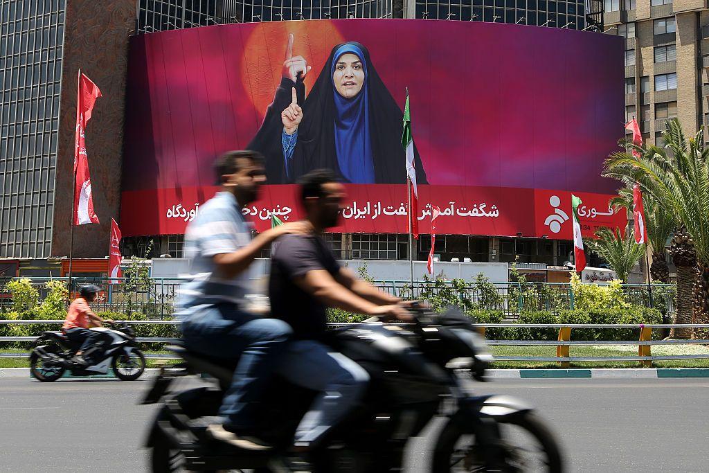 ما الذي يسمعه الإيرانيون عن الحرب؟